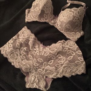 La vie en rose bra and panty